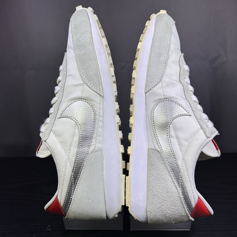 Nike Daybreak Women's Running Shoes Size 7.5 Summit White Silver Red CK2351-105 - Picture 7 of 11
